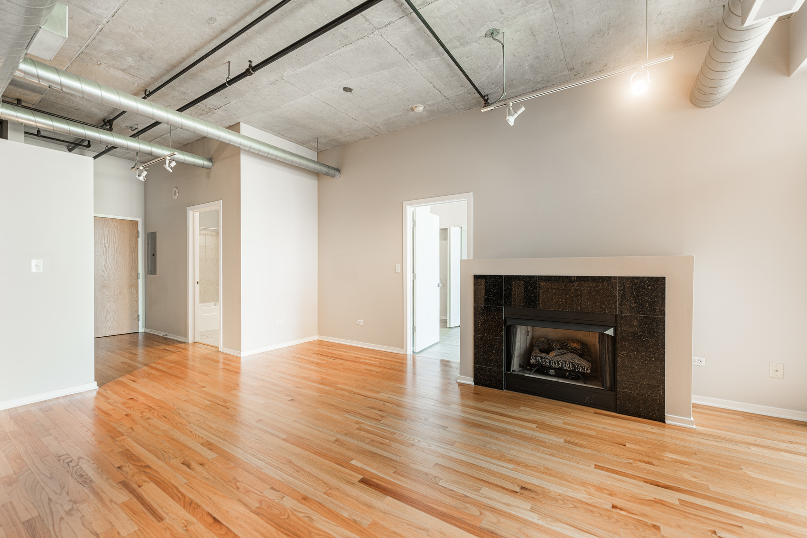 933 W Van Buren Street Unit: 721