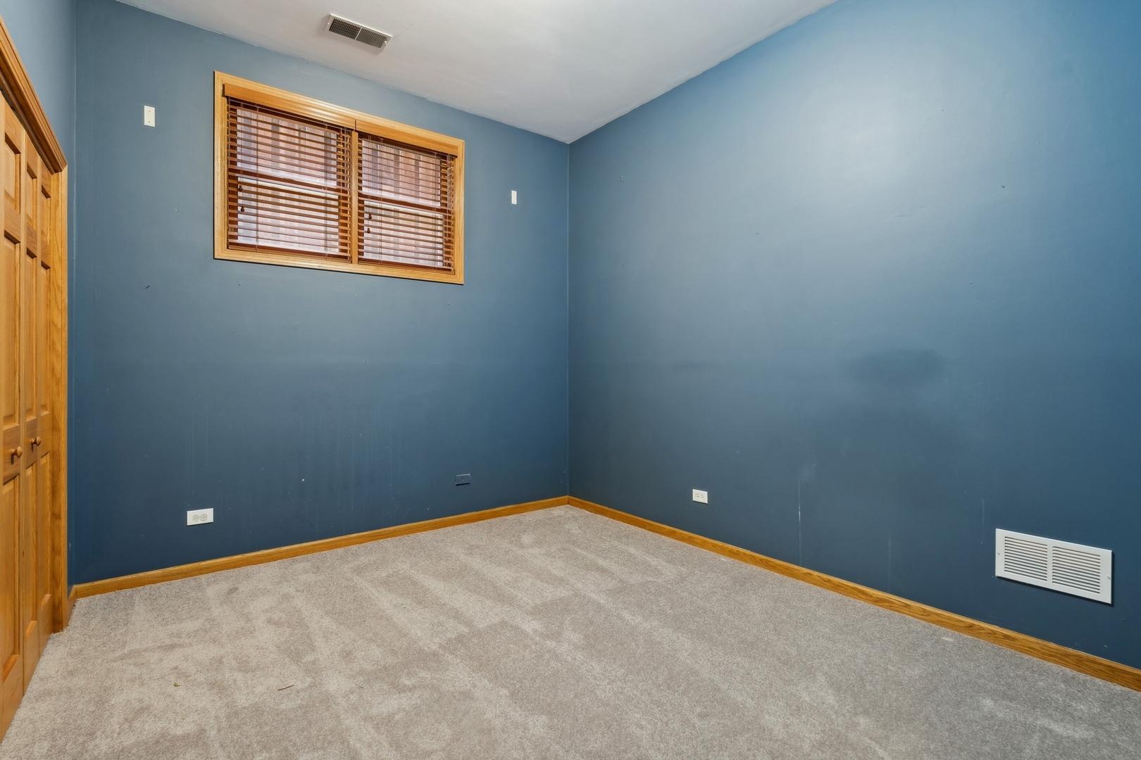 3937 N GREENVIEW Avenue Unit: 1