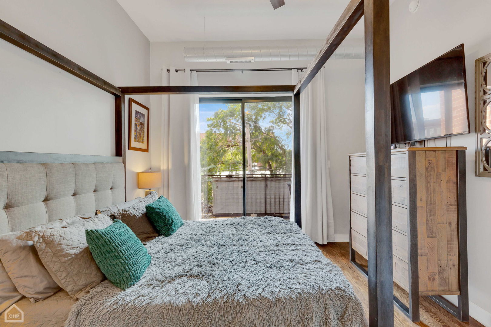 3125 W Fullerton Avenue Unit: 309
