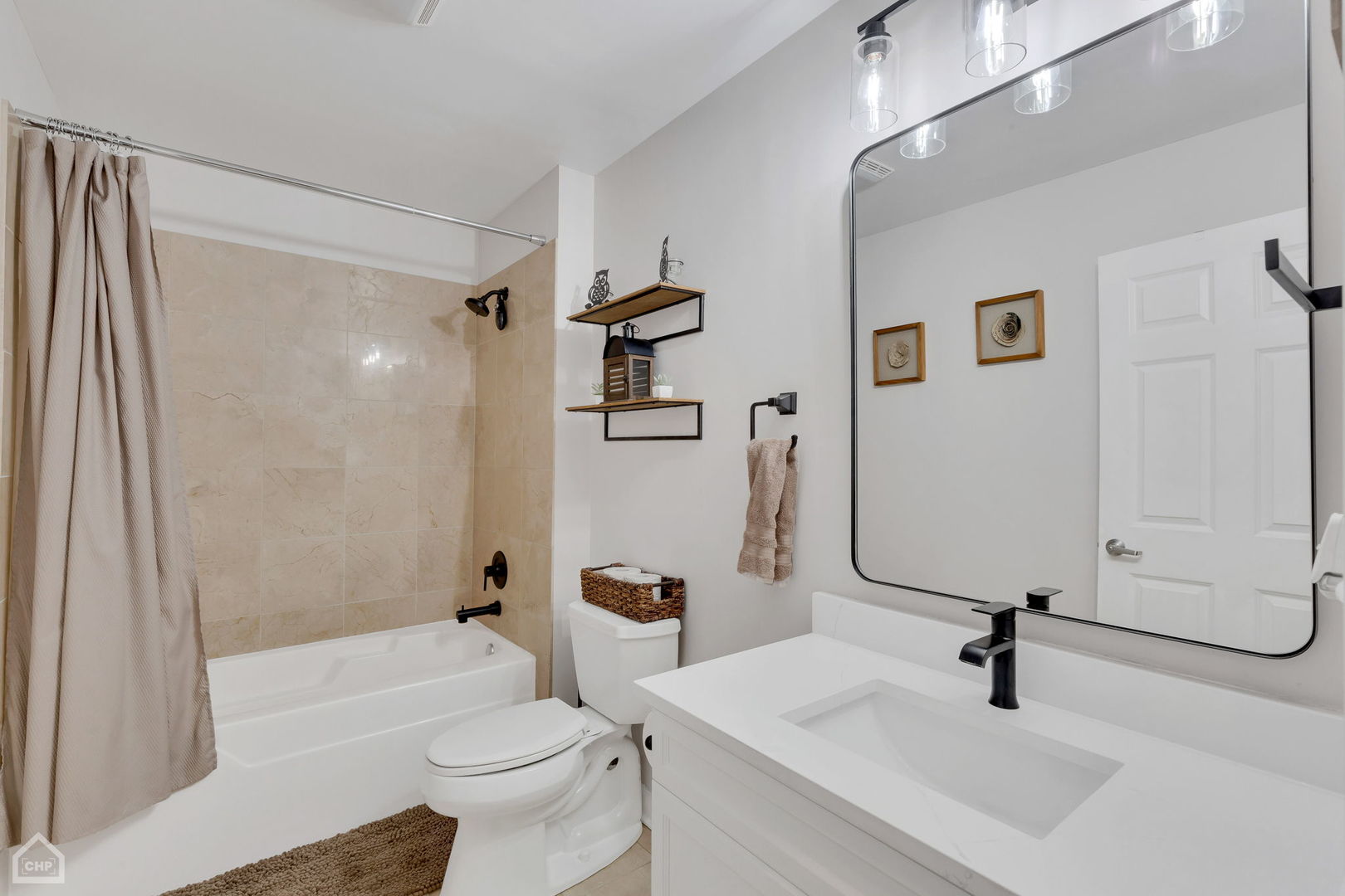 3125 W Fullerton Avenue Unit: 309