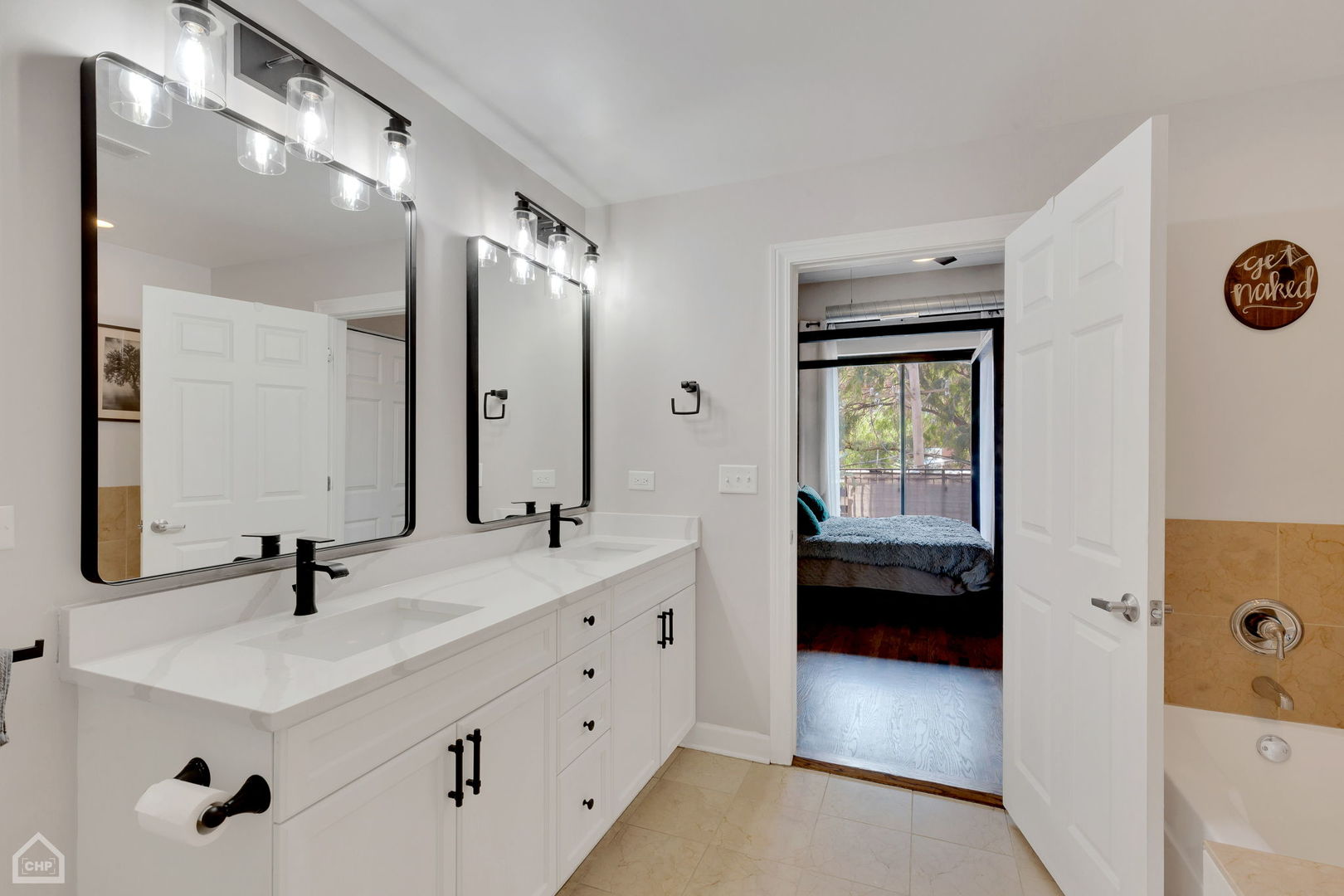 3125 W Fullerton Avenue Unit: 309