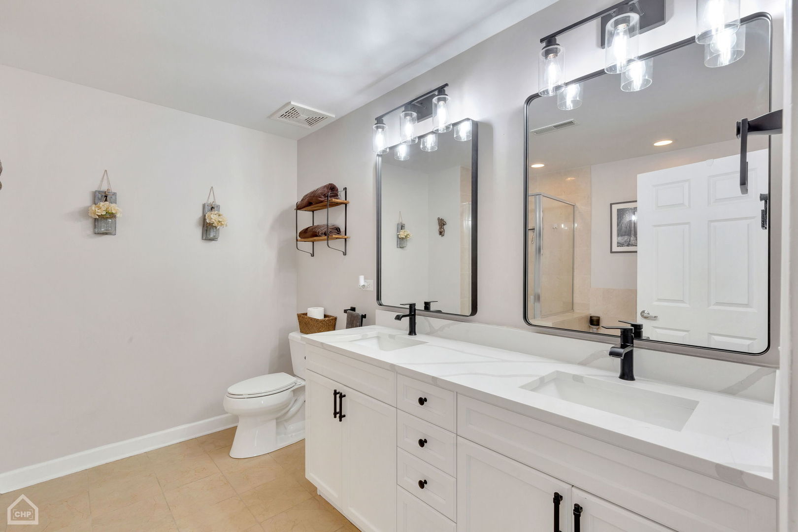 3125 W Fullerton Avenue Unit: 309