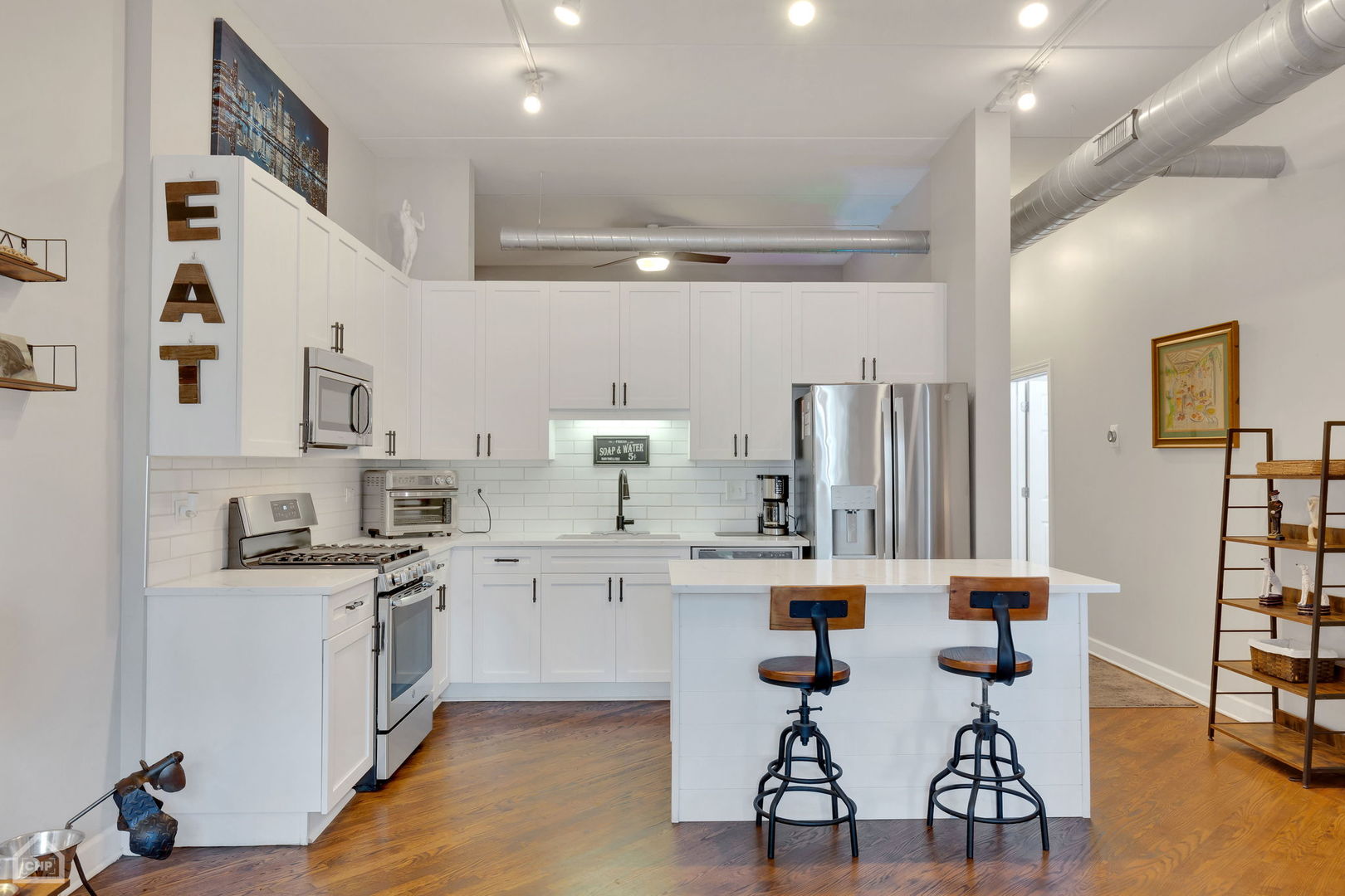 3125 W Fullerton Avenue Unit: 309