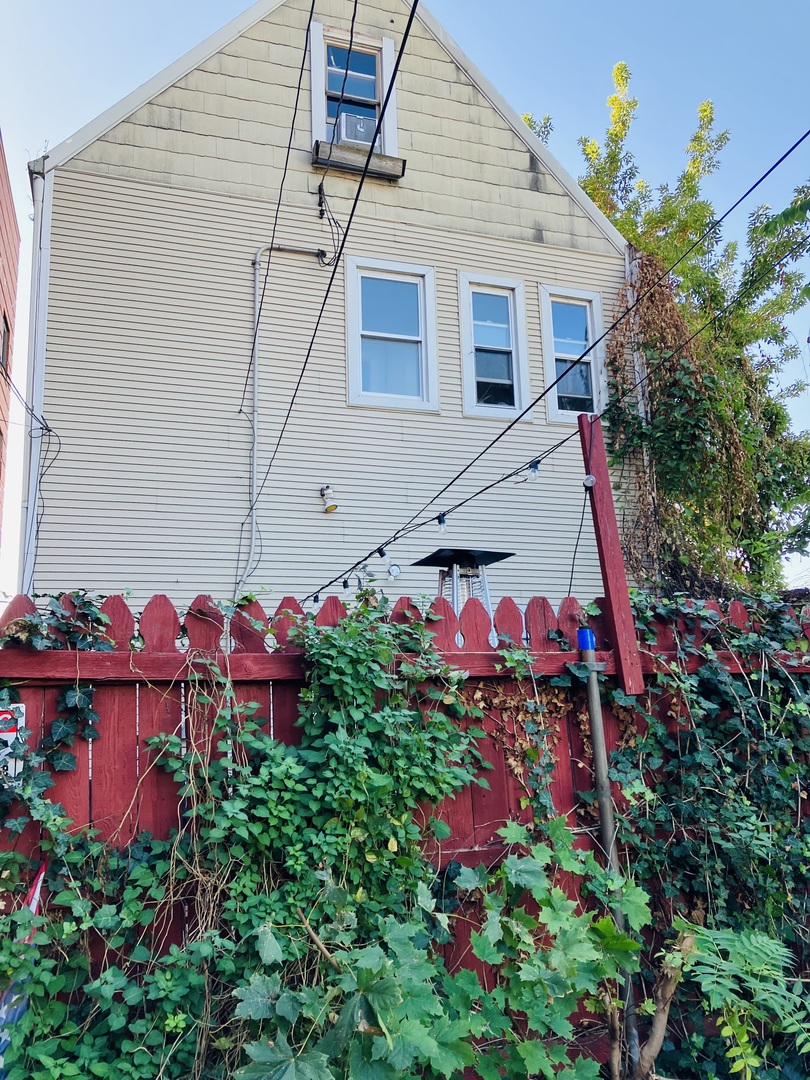 3309 N Western Avenue