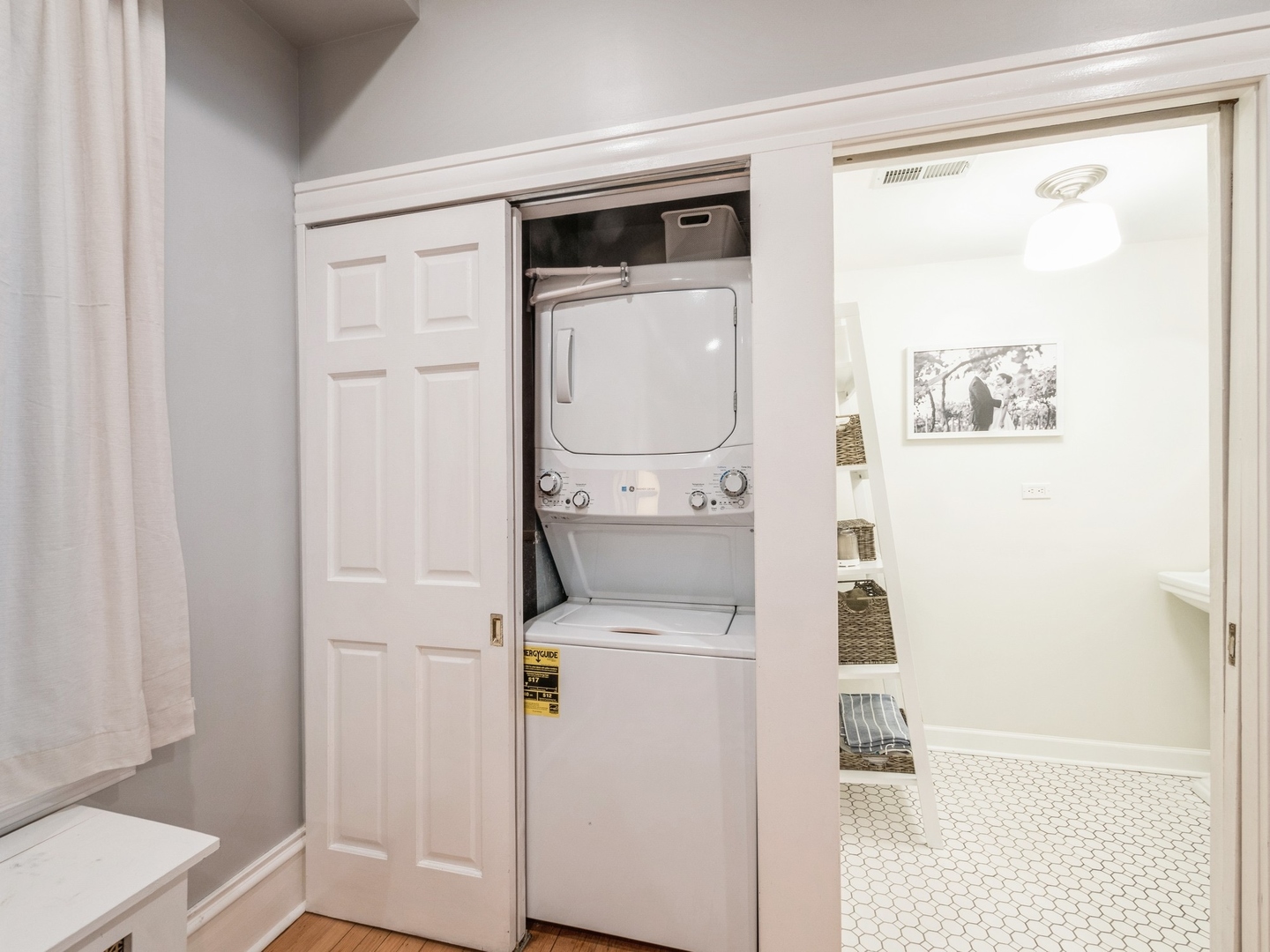 545 W Melrose Street Unit: 1