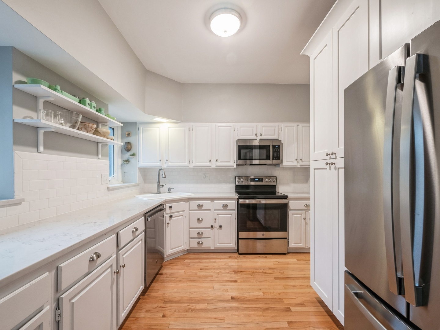 545 W Melrose Street Unit: 1