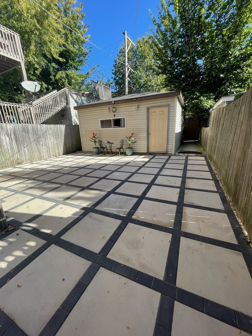 3749 N HERMITAGE Avenue Unit: GARDEN