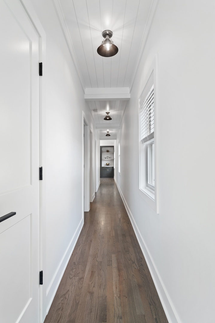 1116 W Addison Street Unit: 3