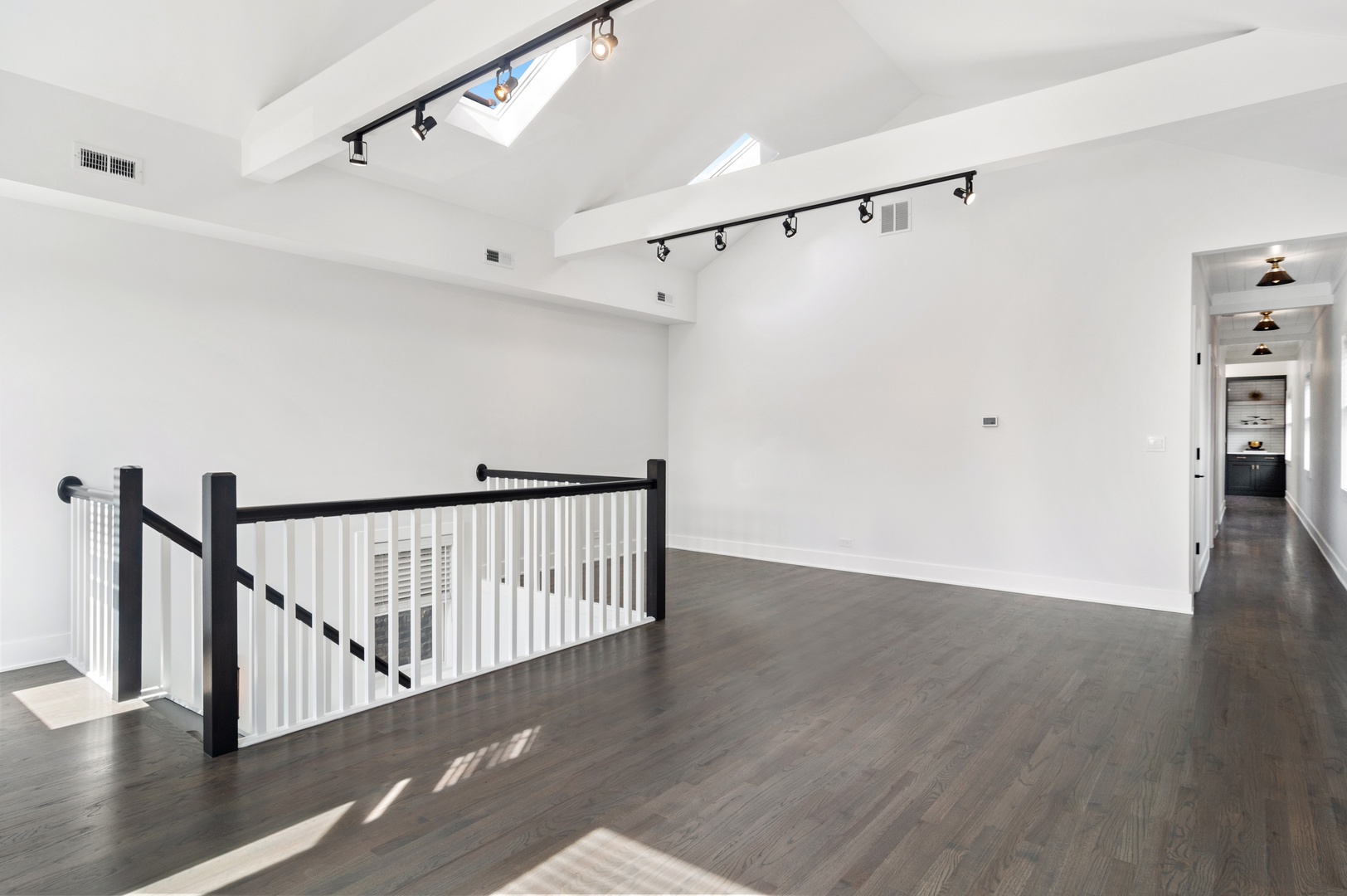 1116 W Addison Street Unit: 3