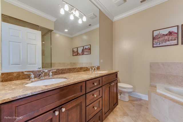 1122 W Hubbard Street Unit: 2W