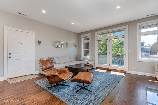 1122 W Hubbard Street Unit: 2W