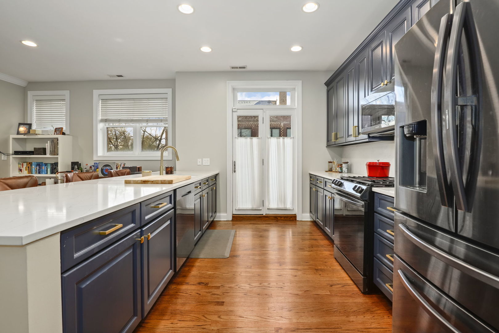 1122 W Hubbard Street Unit: 2W