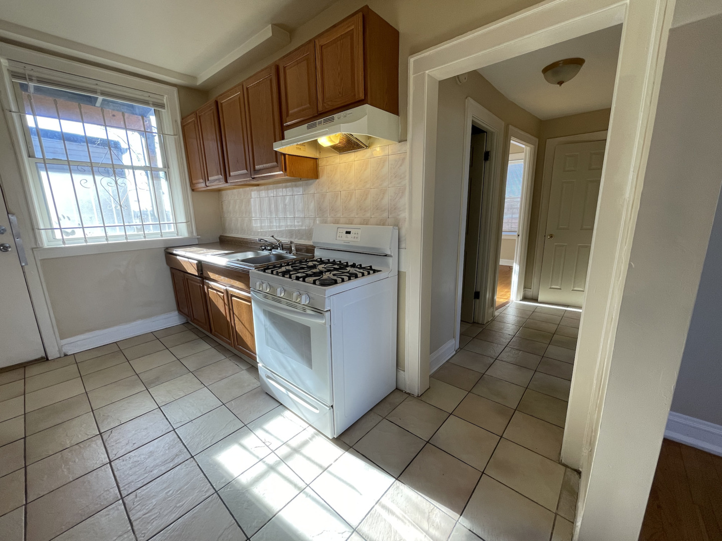 1537-39 W 82nd Street