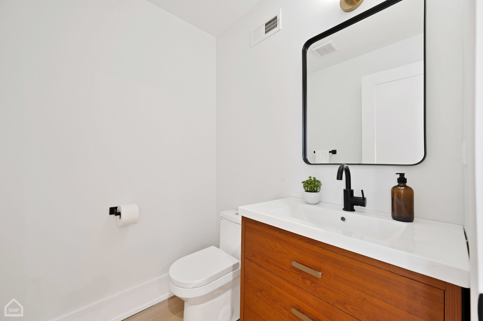 2640 N Springfield Avenue