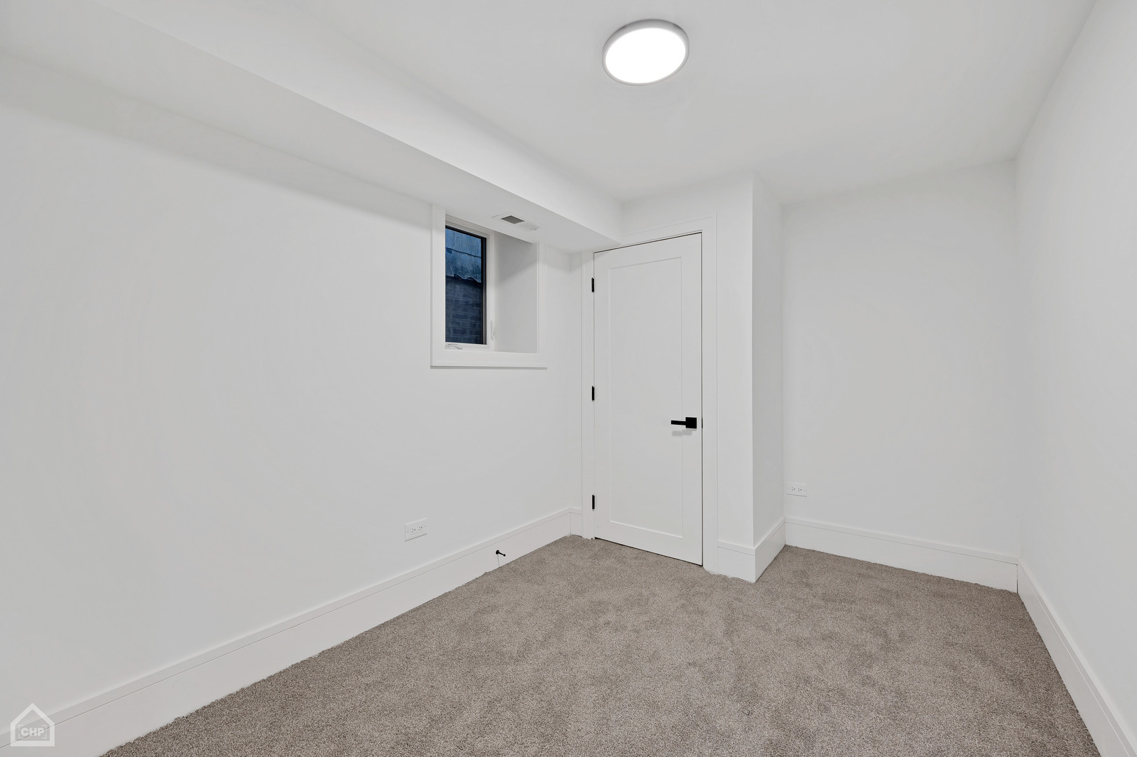 2640 N Springfield Avenue