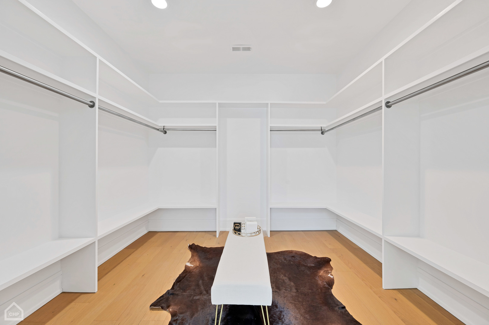 2640 N Springfield Avenue