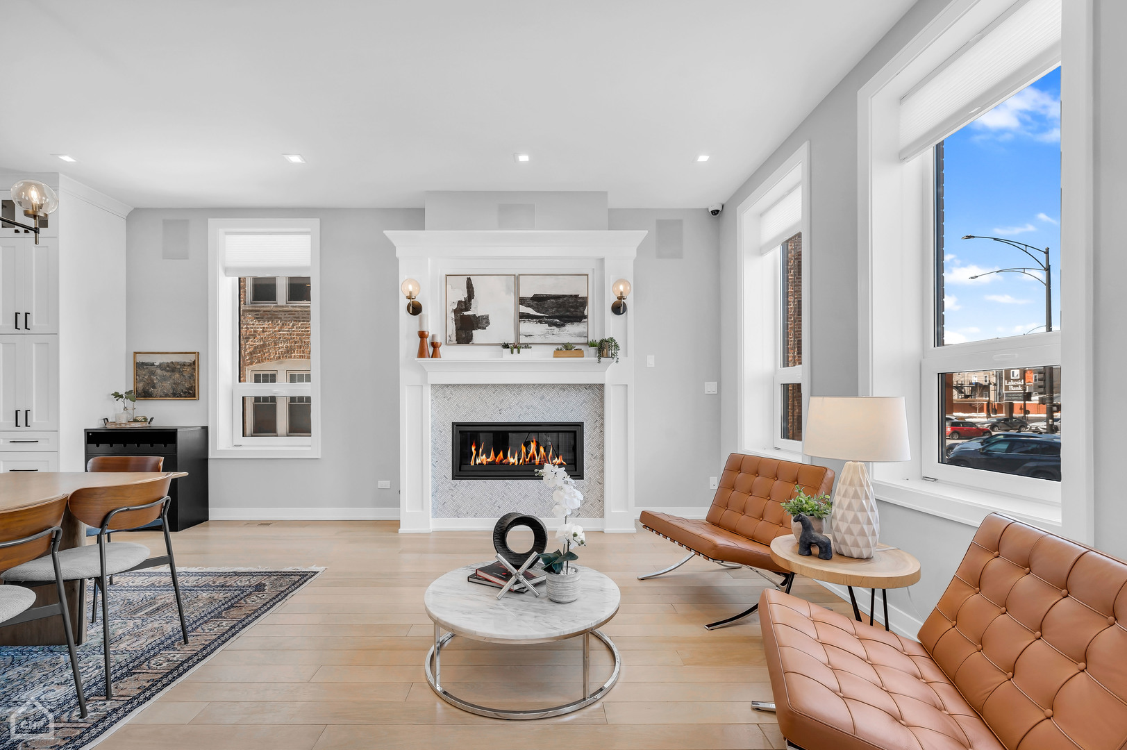 2127 N Racine Avenue Unit: 2