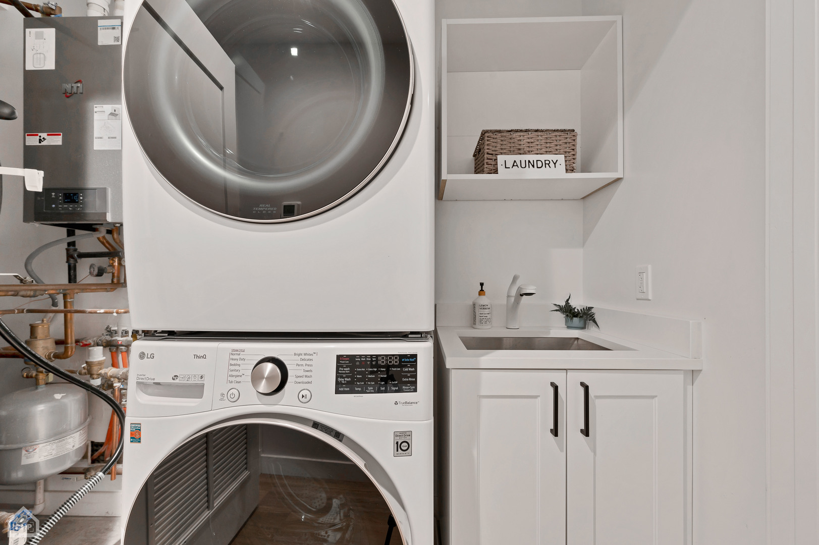 2127 N Racine Avenue Unit: 2