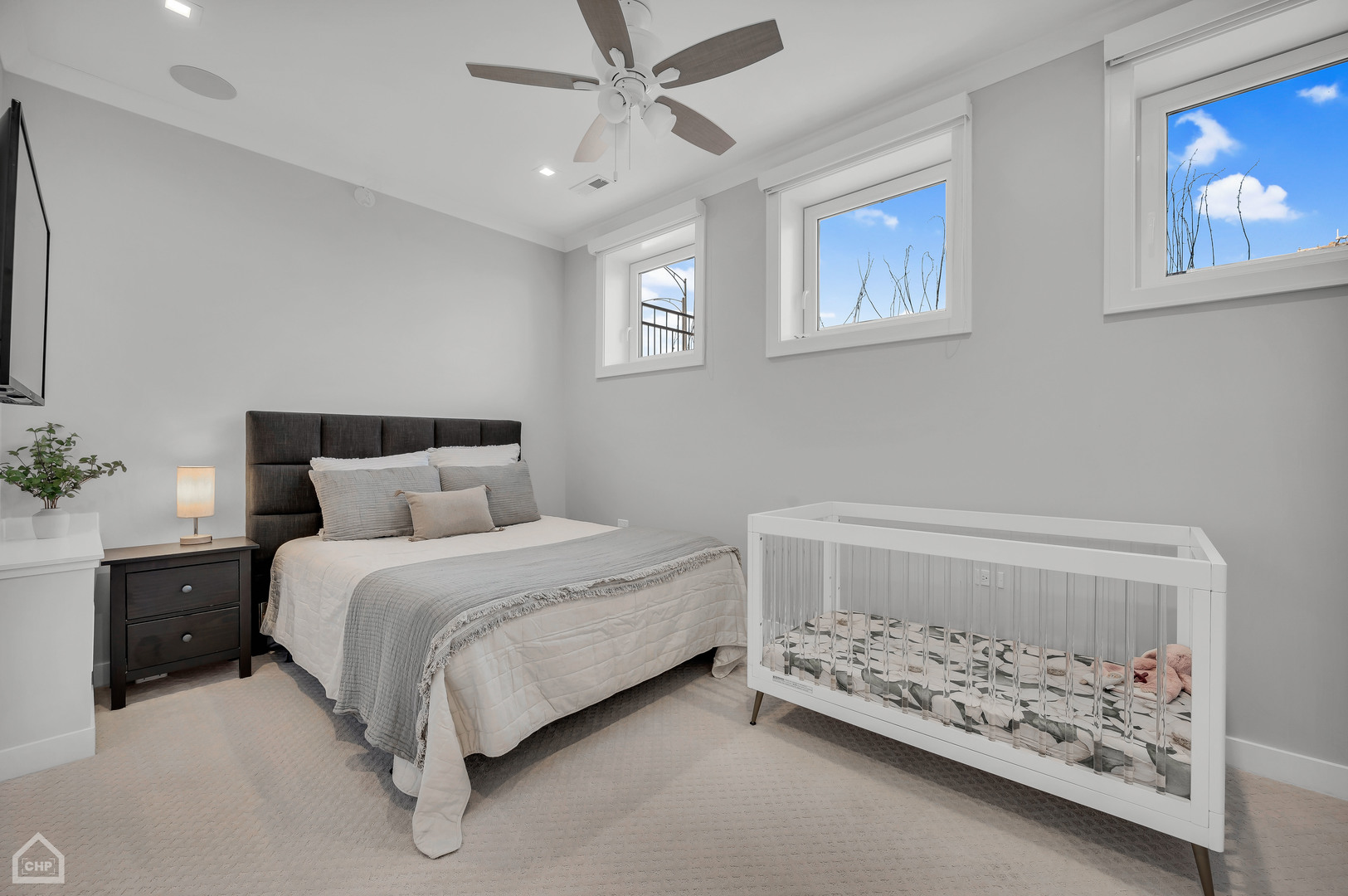2127 N Racine Avenue Unit: 2