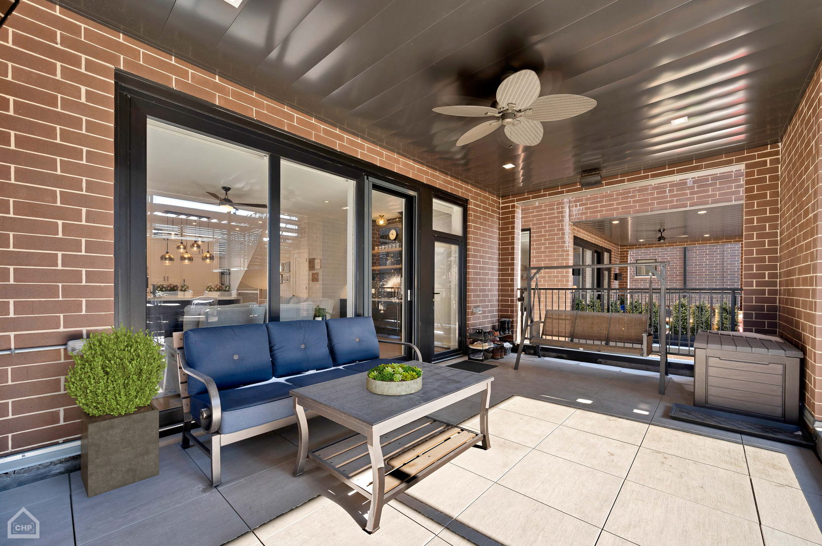 2127 N Racine Avenue Unit: 2