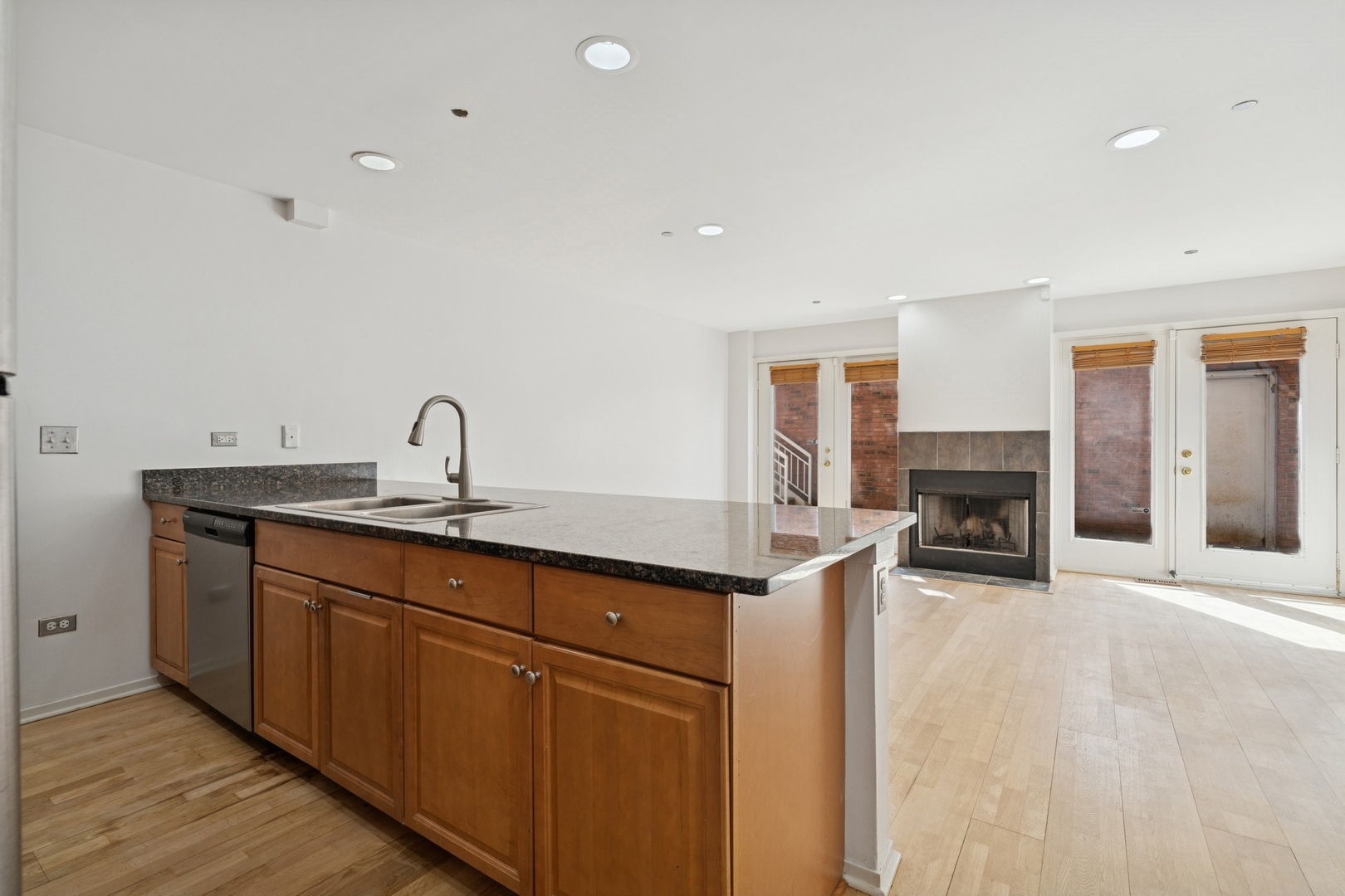 51 W 15th Street Unit: D1