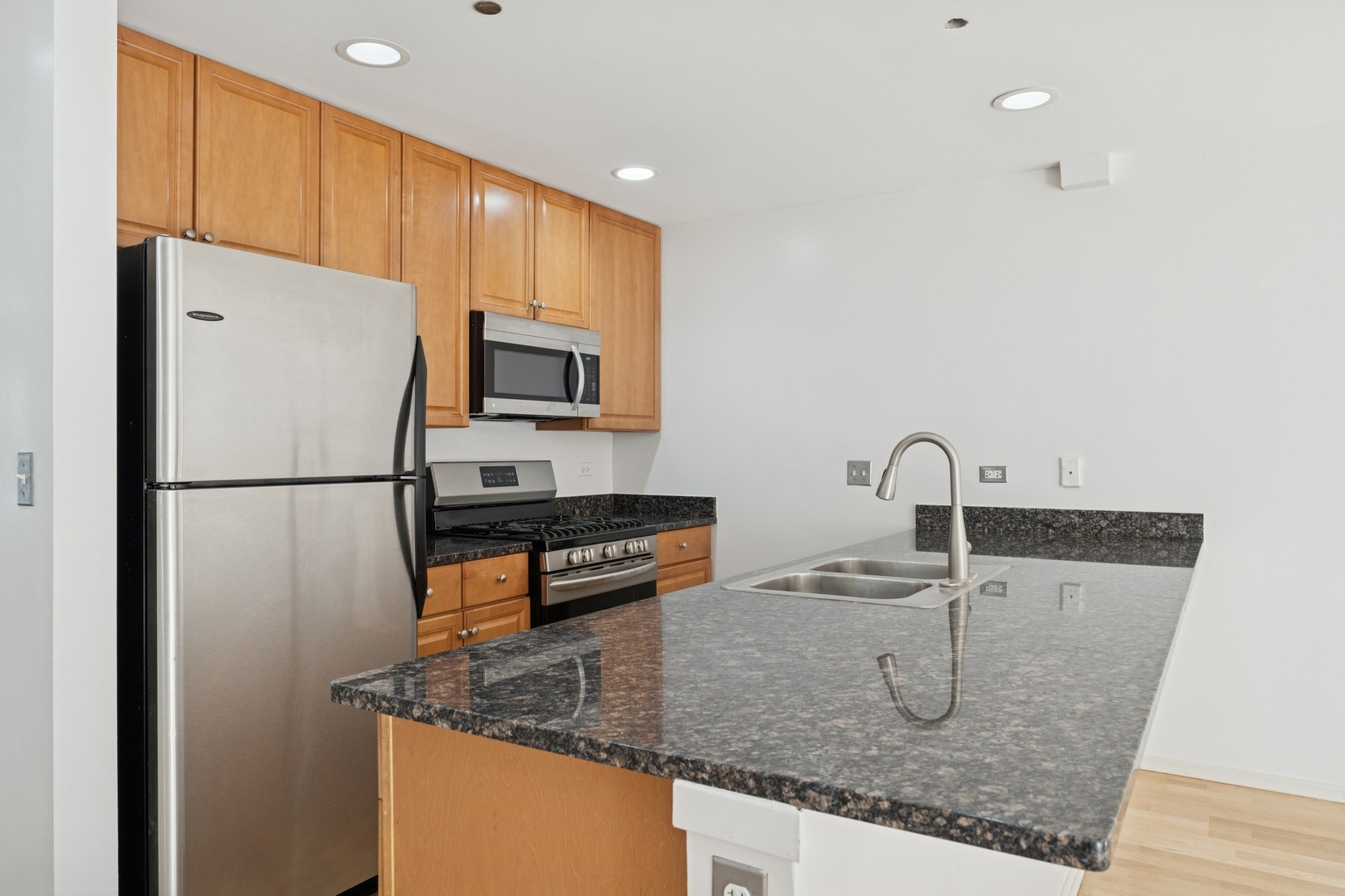 51 W 15th Street Unit: D1