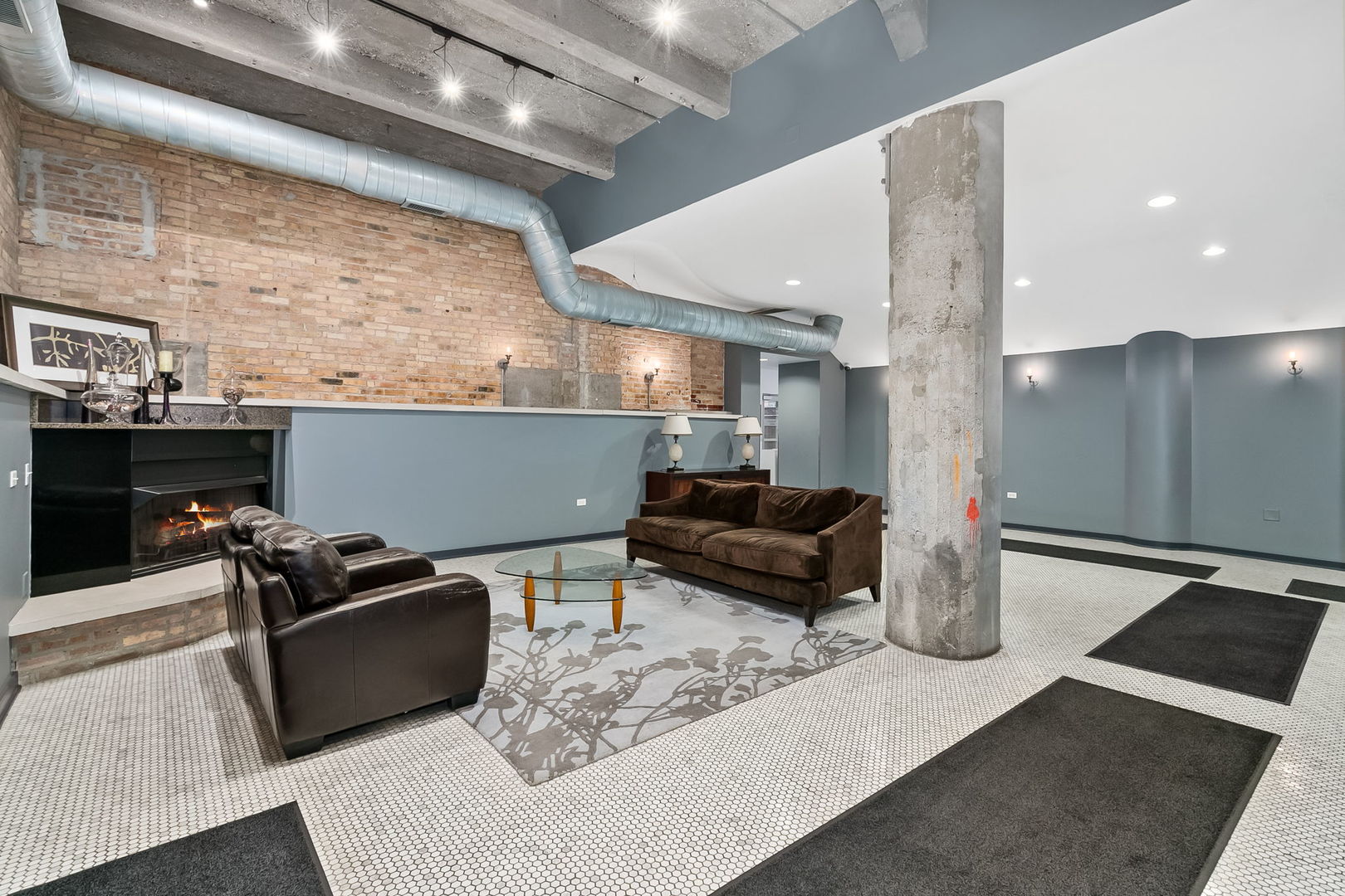 1735 N Paulina Street Unit: 201