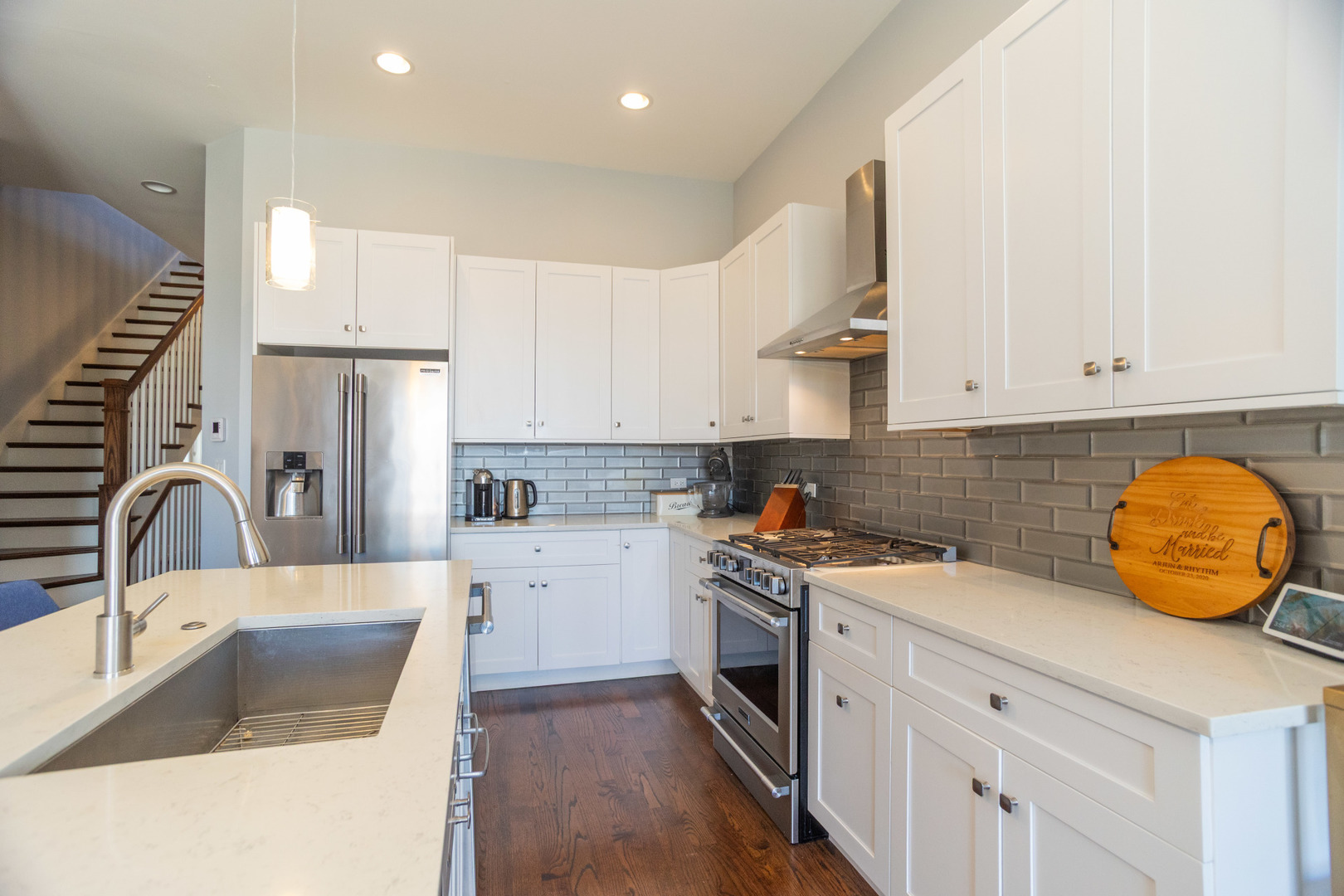 1532 N Artesian Avenue Unit: 3