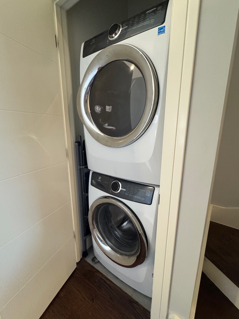 1532 N Artesian Avenue Unit: 3