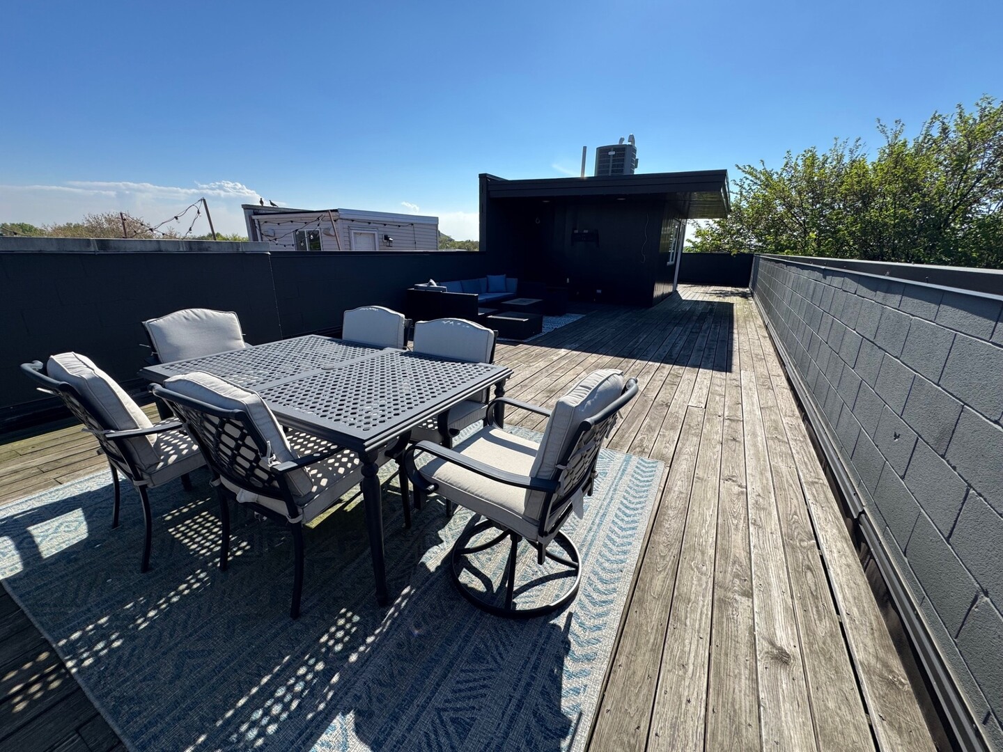 1532 N Artesian Avenue Unit: 3