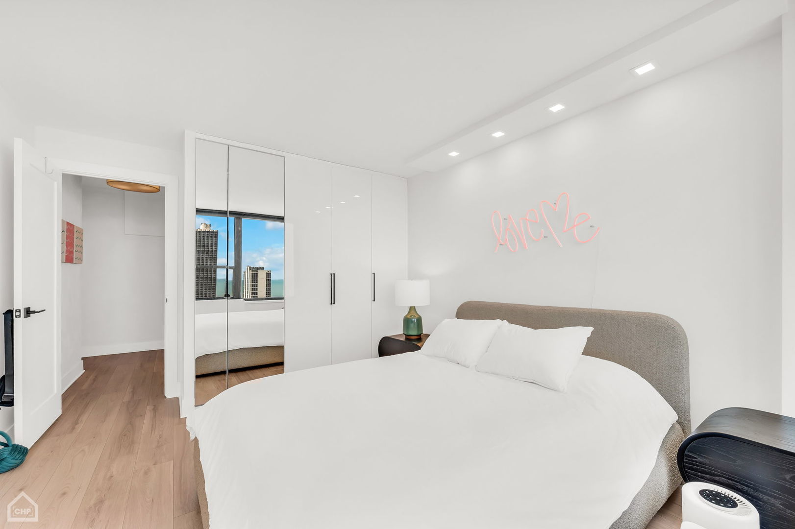 1560 N Sandburg Terrace Unit: 2810J