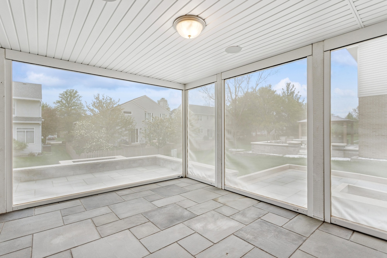 9014 Gloucester Road
