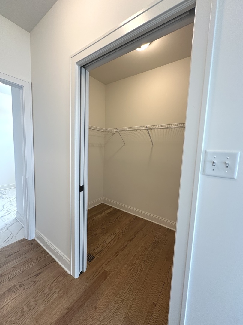 9014 Gloucester Road