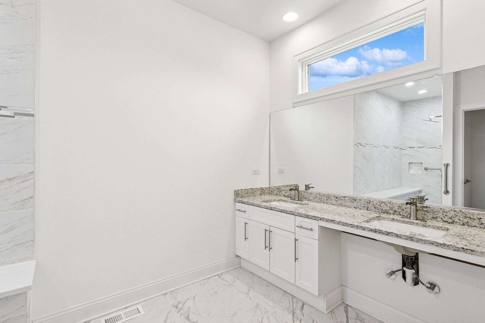 9014 Gloucester Road