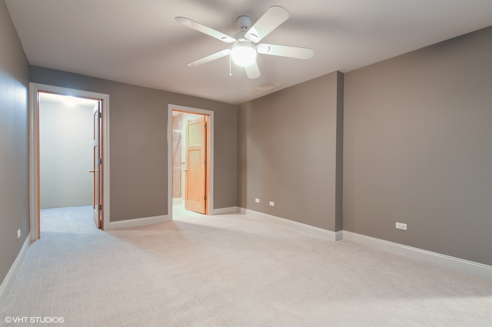 2152 N Racine Avenue Unit: 2