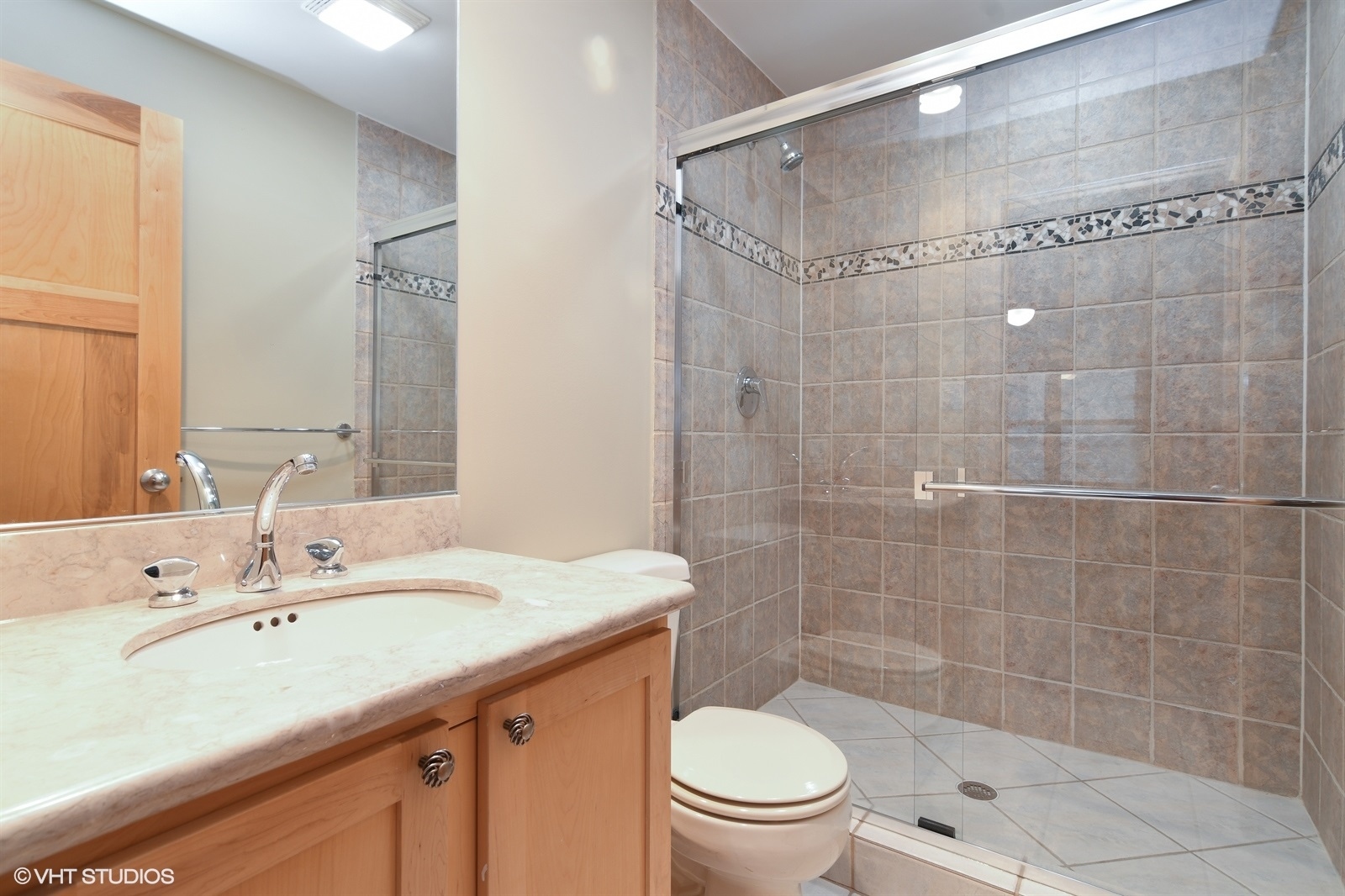 2152 N Racine Avenue Unit: 2