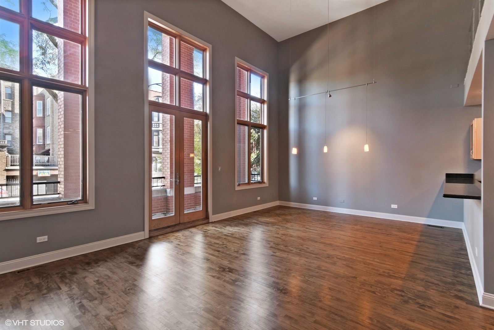 2152 N Racine Avenue Unit: 2