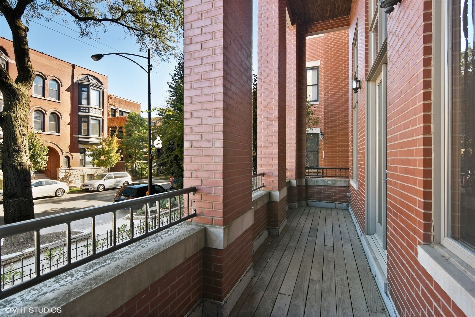 2152 N Racine Avenue Unit: 2