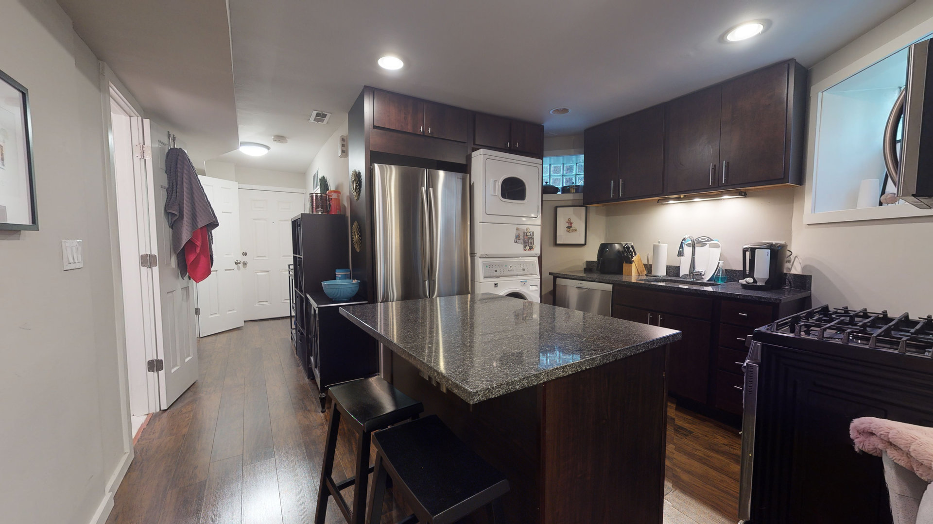 718 W Oakdale Avenue Unit: G