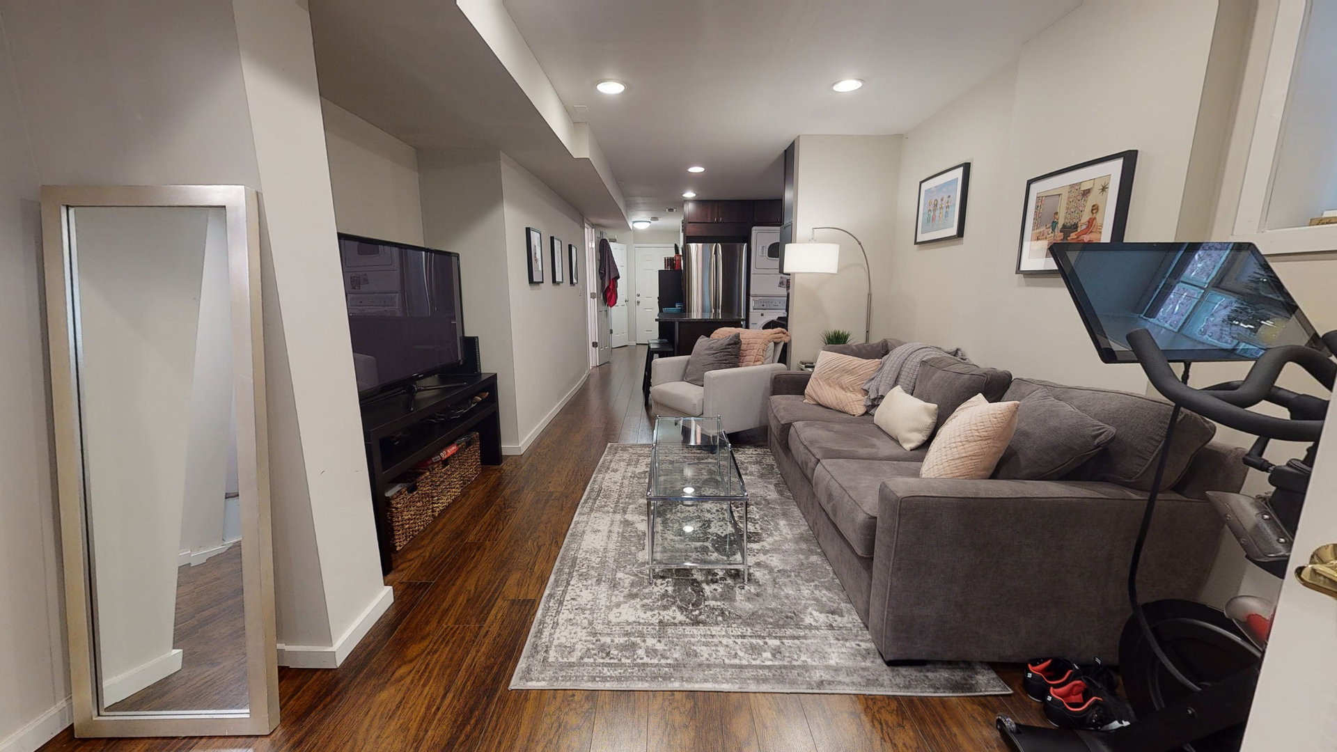 718 W Oakdale Avenue Unit: G