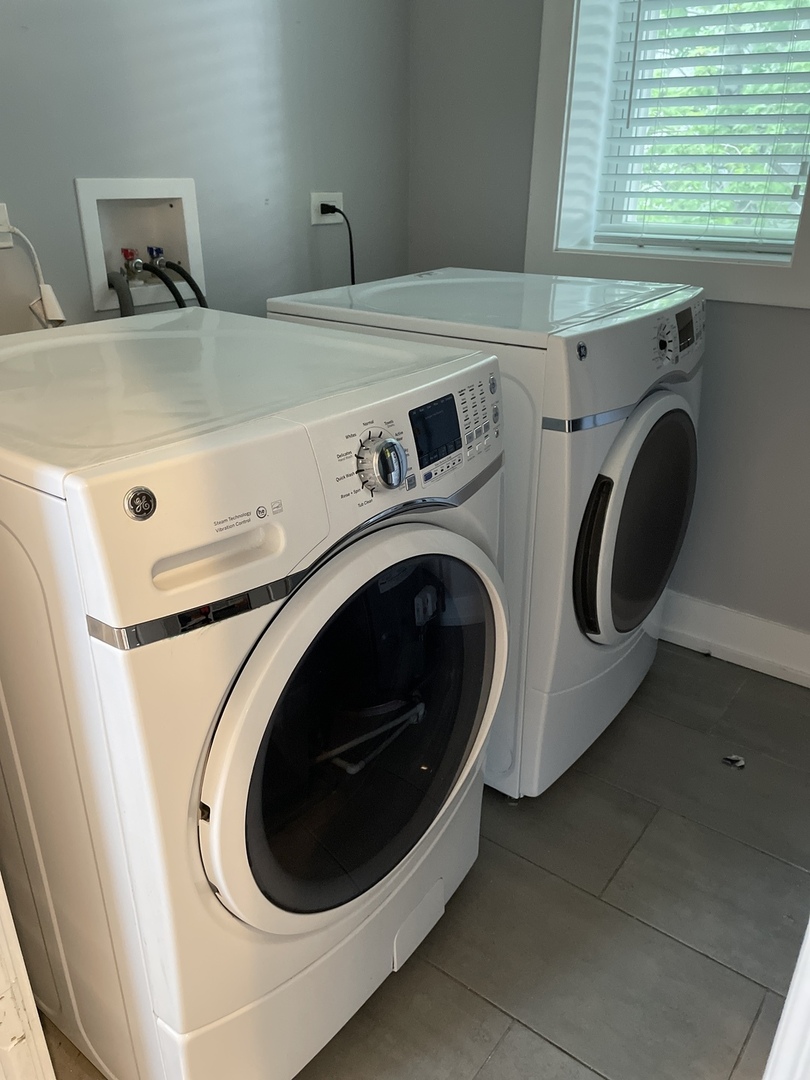 2233 W Washington Boulevard W Unit: G