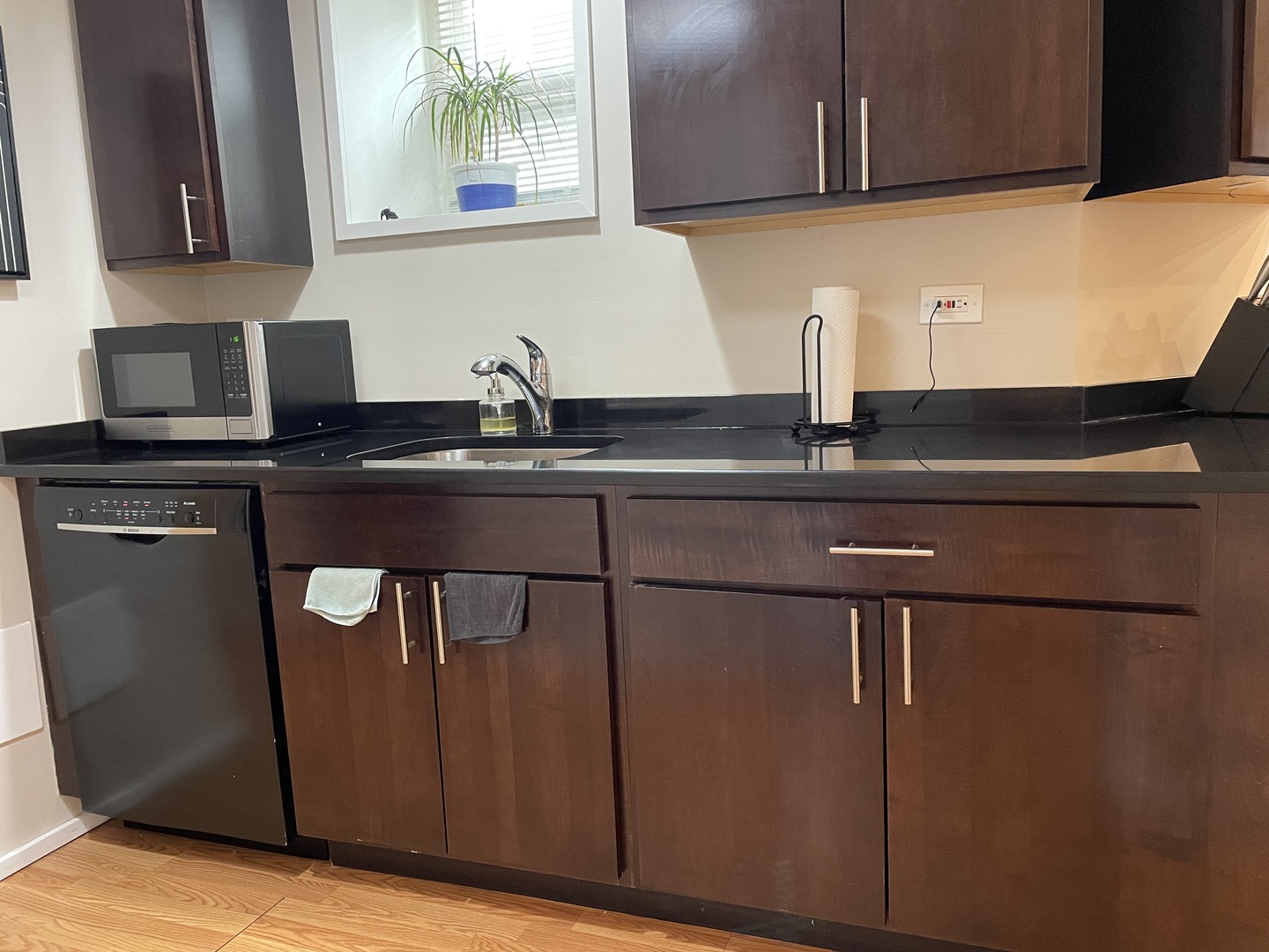 2646 N WILTON Avenue Unit: G