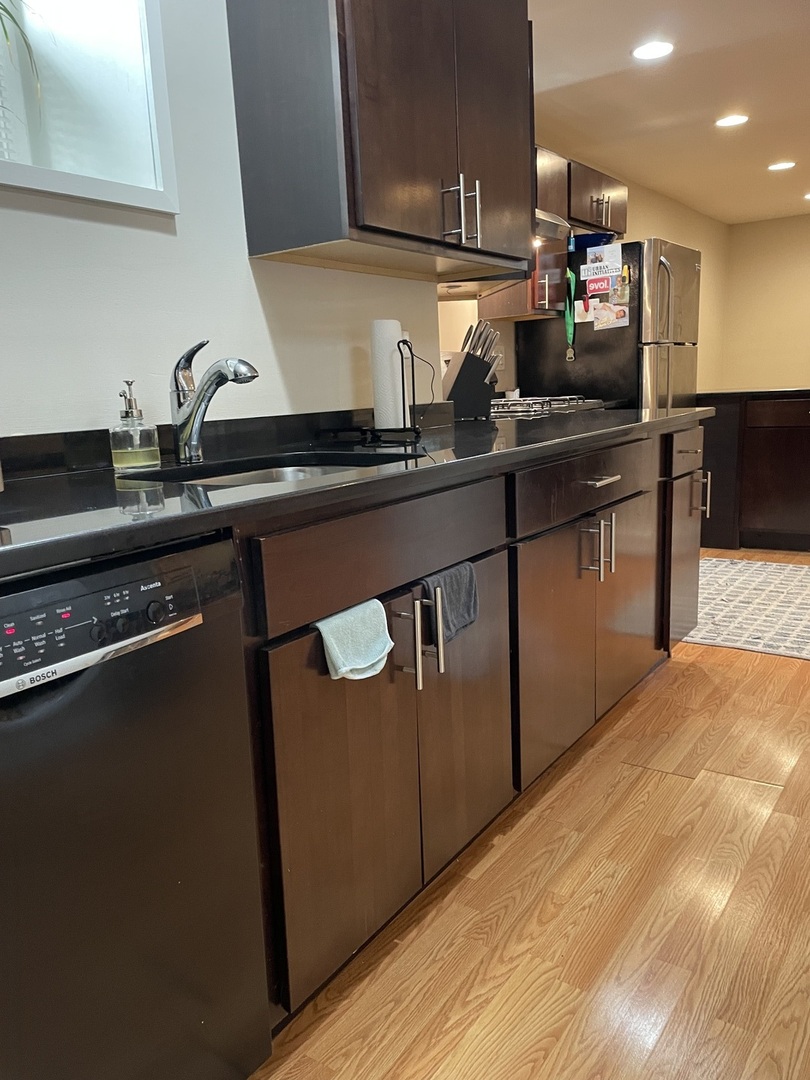 2646 N WILTON Avenue Unit: G