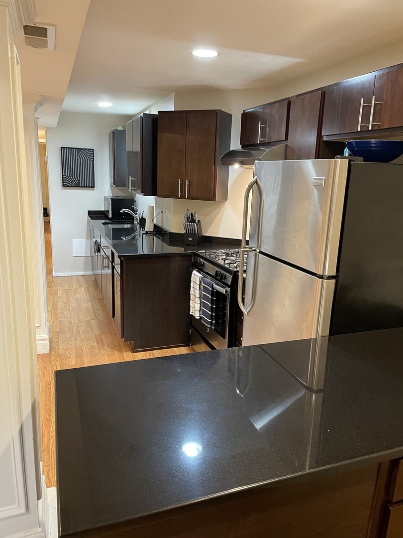 2646 N WILTON Avenue Unit: G