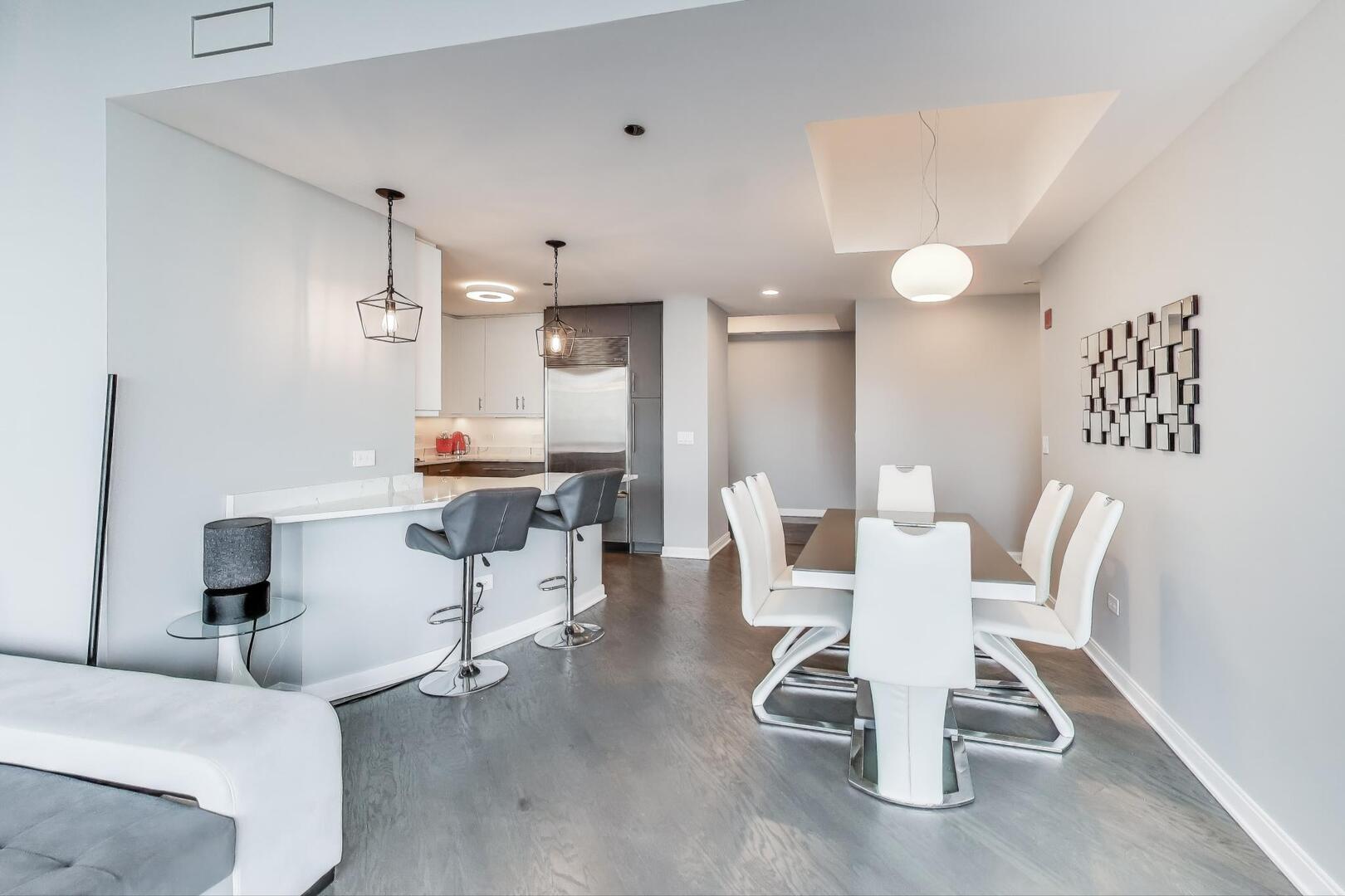 60 E Monroe Street Unit: 5103