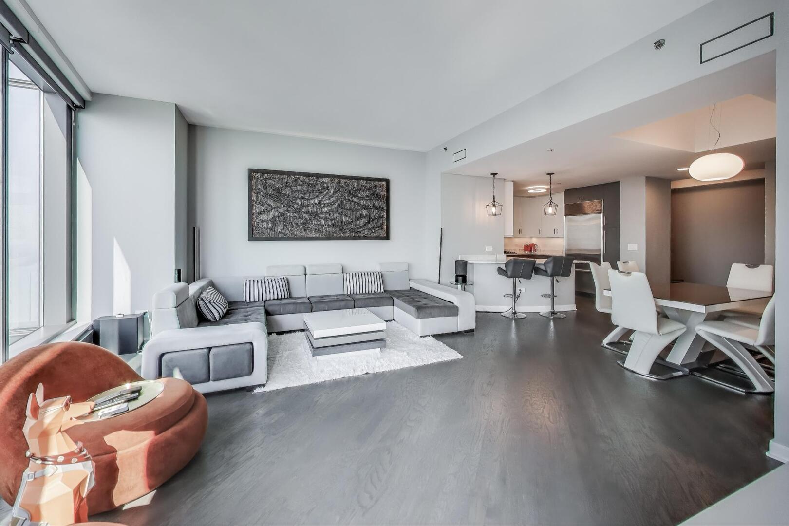 60 E Monroe Street Unit: 5103