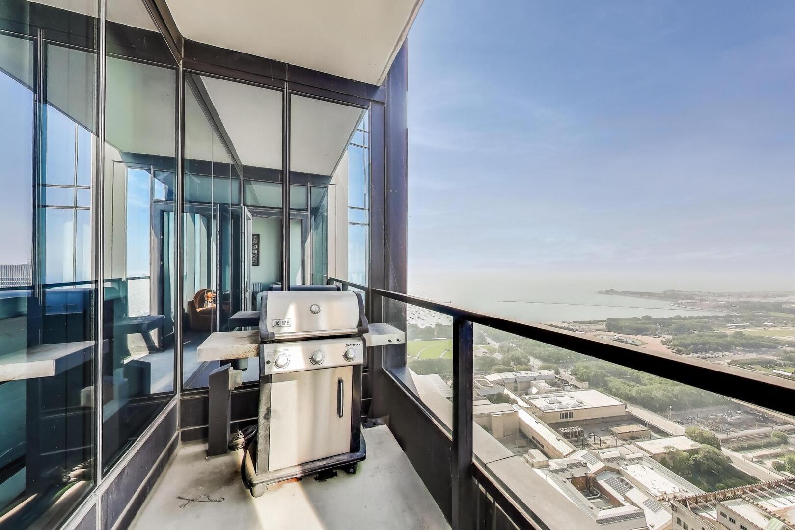 60 E Monroe Street Unit: 5103