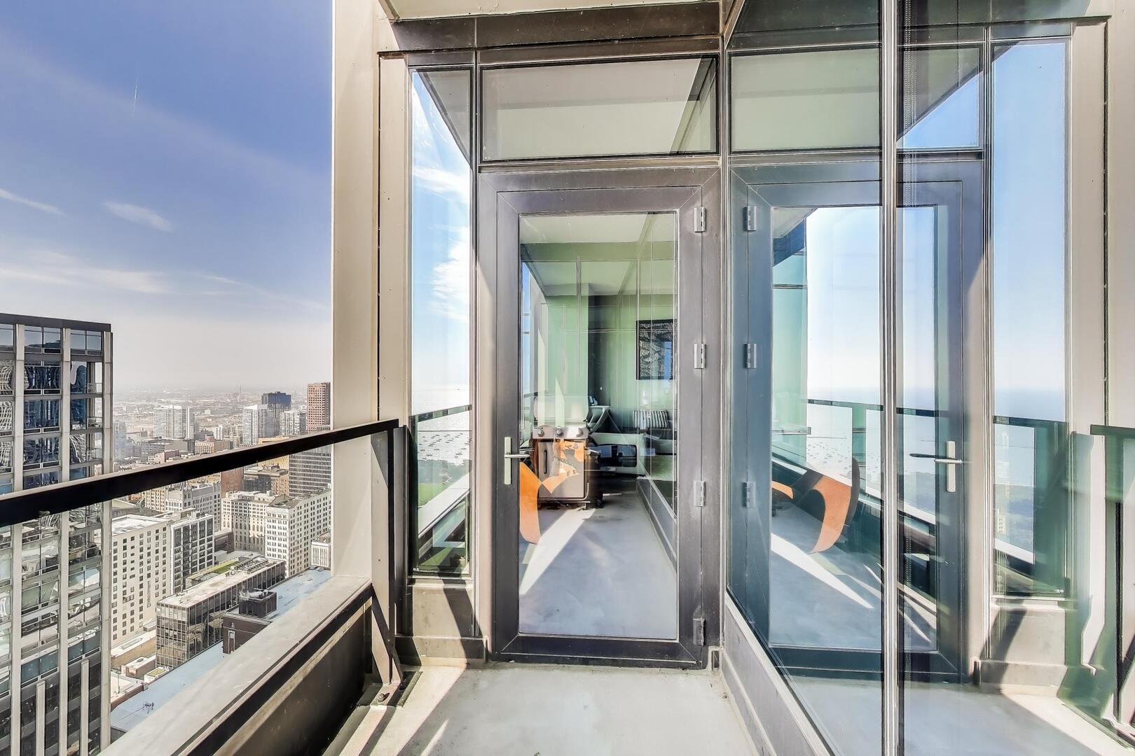 60 E Monroe Street Unit: 5103