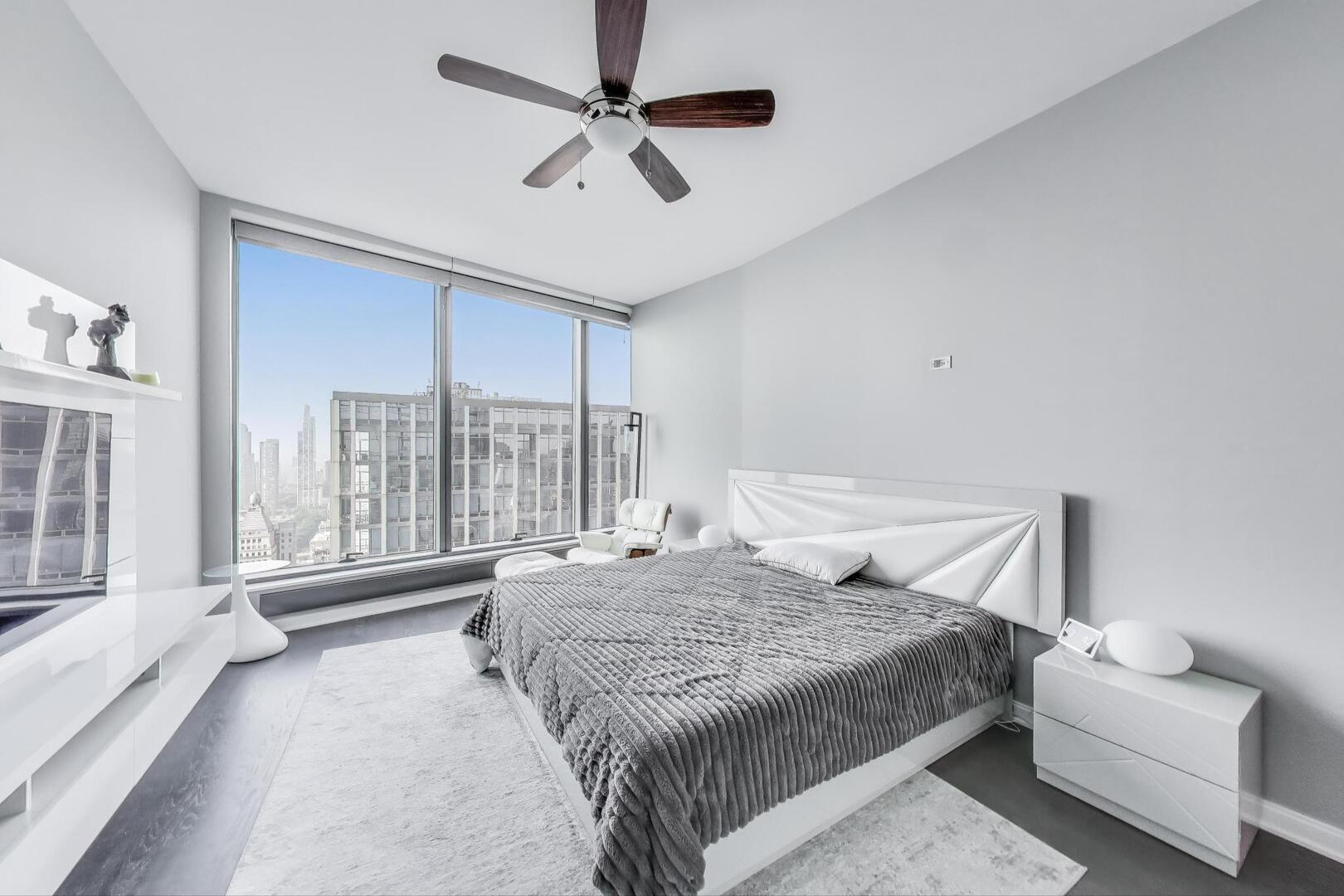 60 E Monroe Street Unit: 5103