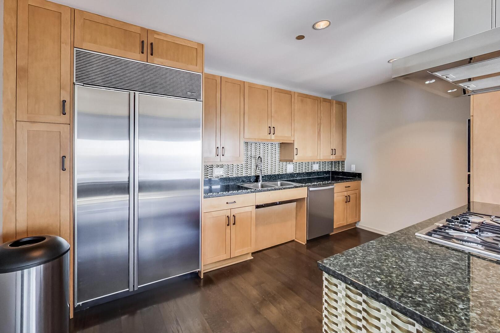 60 E Monroe Street Unit: 5103